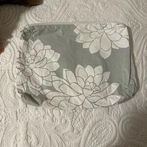 Aloha Collection: Mid Pouch | Waipi'o